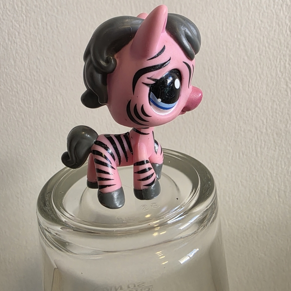 Littlest Pet Shop Zebra #2078 Pink LPS Toy 2006 - Picture 4 of 5